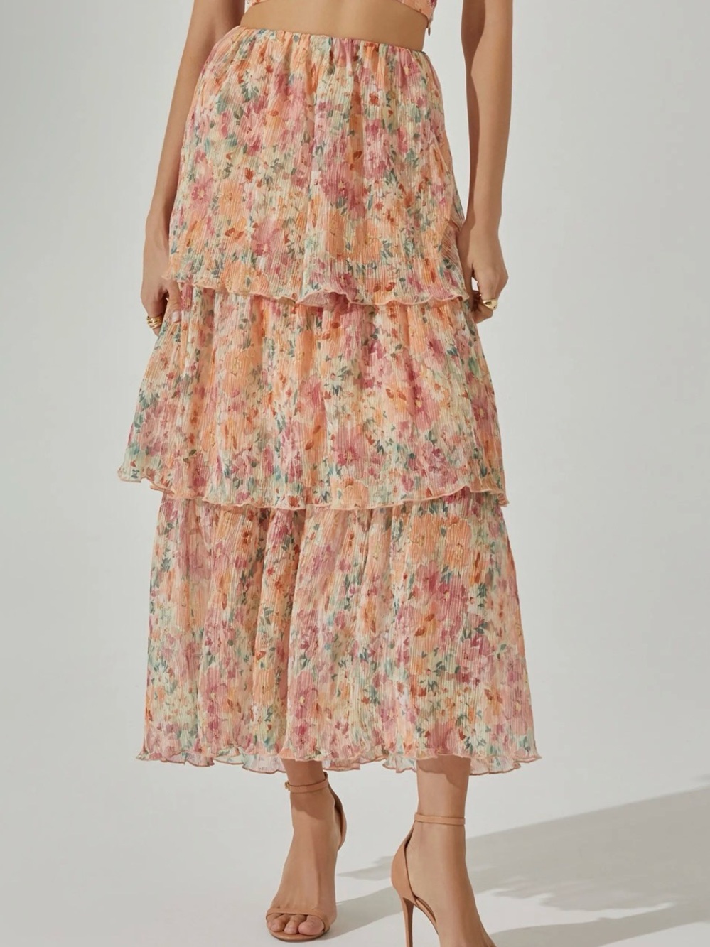 ASTR the Label Floral Tiered Plissé Maxi Skirt Size M